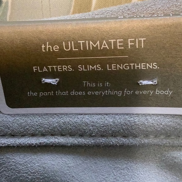 ❤️CHICO’s size “3” knit suede pant in Feature Stone color, jegging. - Picture 5 of 9